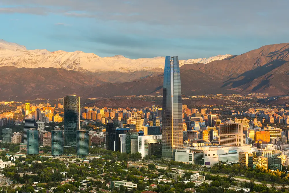 Santiago: Guia completo de viagem a capital chilena para 2024